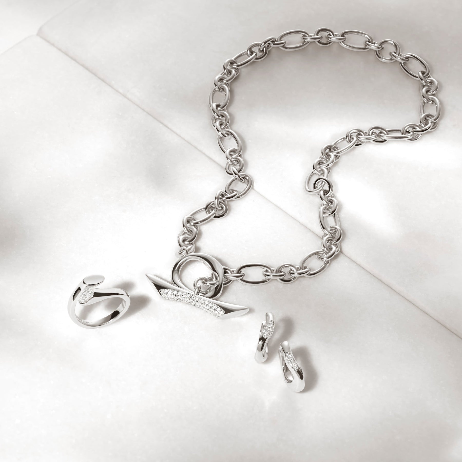 Gaia Toggle Necklace with Diamonds