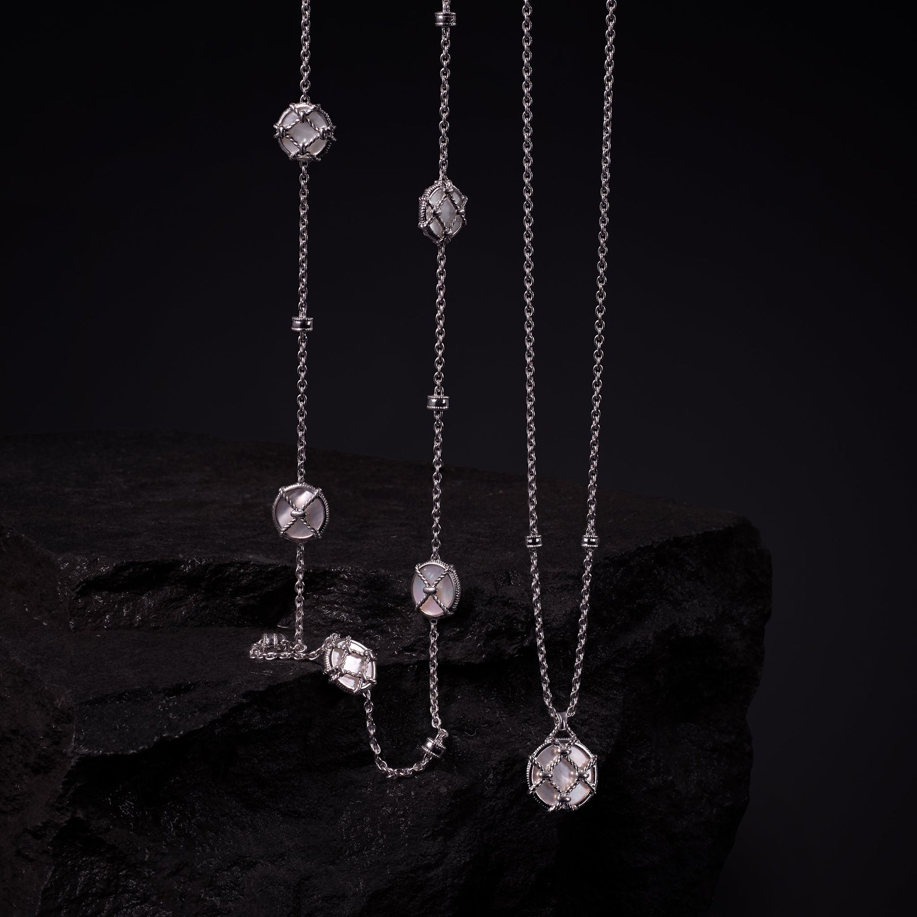 Isola Long Station Necklace with Mother of Pearl