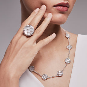 Isola Station Necklace with Mother of Pearl