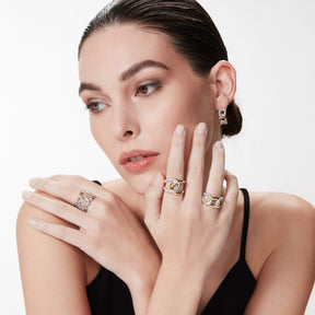 Eternity Interlocking Link Band Ring with 18K Gold
