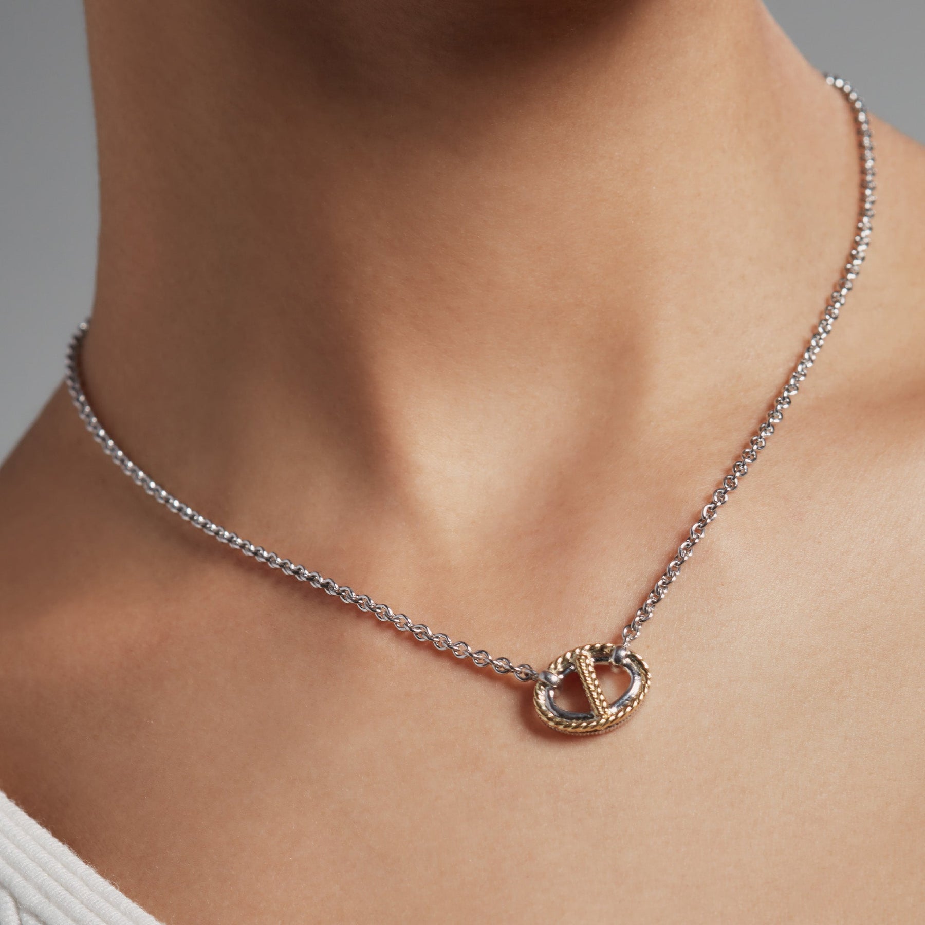 Vienna Single Link Necklace with 18K Gold